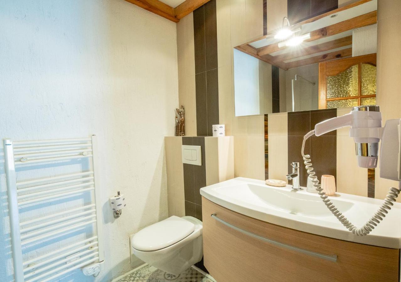 Auberge U N'Antru Versu San-Gavino-di-Carbini Εξωτερικό φωτογραφία